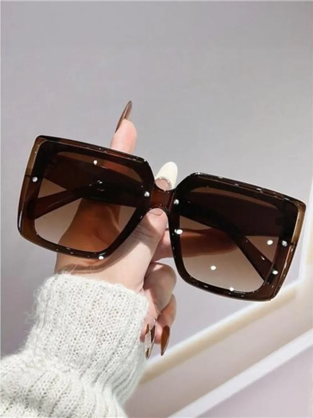 Oversized Gradient Square Sunglasses